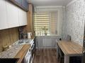 3-бөлмелі пәтер · 60 м² · 1/5 қабат, мкр Михайловка , Аманжолова 49 — остановка Школьник, бағасы: 26.5 млн ₸ в Караганде, Казыбек би р-н — фото 4