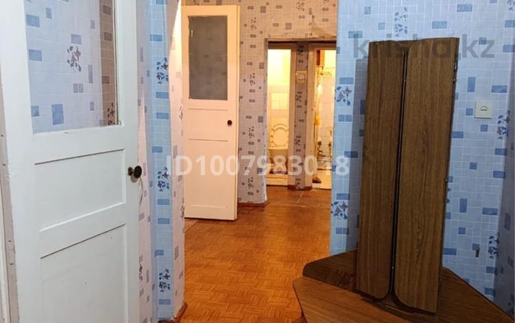 3-бөлмелі пәтер · 85 м² · 2/3 қабат, Рыскулова 9/19, бағасы: 15 млн ₸ в Кентау — фото 2