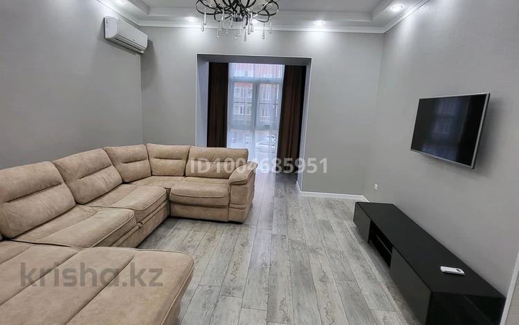 2-бөлмелі пәтер · 70 м² · 3/9 қабат, мкр. Алтын орда, Мустафы Шокая 2А — Пересечение Мустафы Шокая и проспекта Тәуелсіздік, бағасы: 280 000 ₸ в Актобе — фото 2