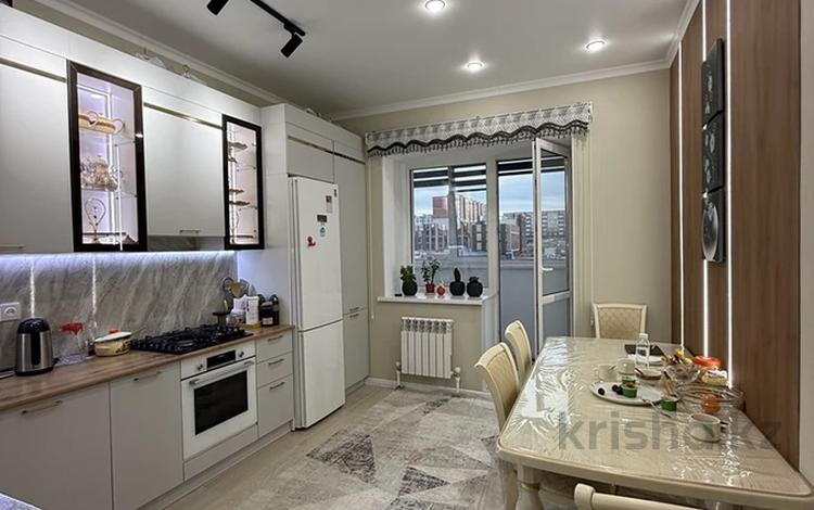 2-комнатная квартира · 70 м², мкр. Алтын орда за 32.6 млн ₸ в Актобе, мкр Авиатор — фото 2