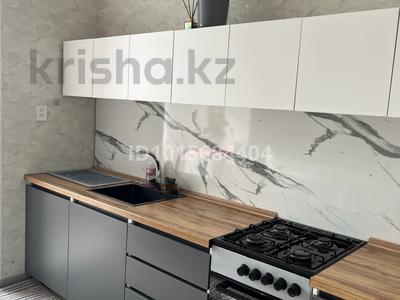 1-бөлмелі пәтер · 48 м² · 2/5 қабат, Нұртас ш/а., мкрн. Нуртас, ул. Акбота 2, бағасы: 25 млн ₸ в Шымкенте, Каратауский р-н