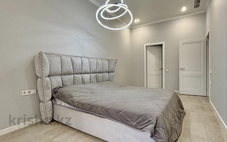 3-комнатная квартира · 120 м² · 5/8 этаж, Арайлы 12 за 600 000 ₸ в Алматы, Бостандыкский р-н — фото 7