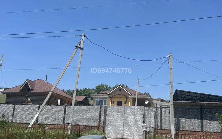 Дача · 4 комнаты · 200 м², Назарбекова 1 за 100 000 ₸ в  — фото 17