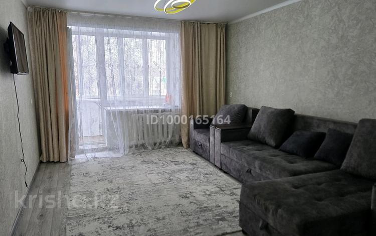 3-комнатная квартира · 62.1 м² · 4/5 этаж, Кабанбай Батыра — Центральный рынок за 250 000 〒 в Усть-Каменогорске — фото 16