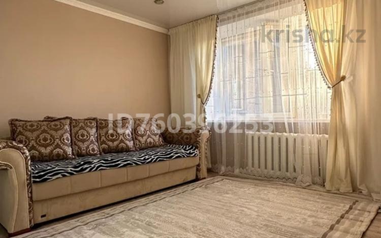 1-бөлмелі пәтер · 50 м² · 1/5 қабат, Всеволода Иванова 81, бағасы: 9 000 〒 в Павлодаре — фото 2