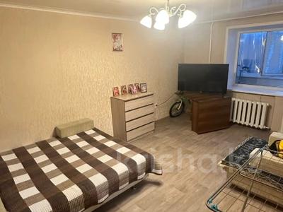 1-комнатная квартира · 34 м² · 2/5 этаж, Жамбыла Жабаева за 13.5 млн 〒 в Петропавловске