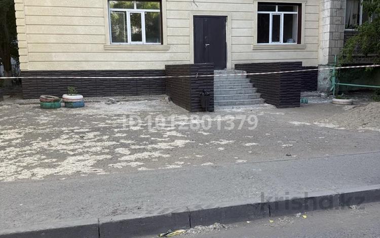 Медорталықтар мен дәріханалар, білім орталықтары, кабинеттер және жұмыс орындары, студиялар · 100 м², бағасы: 800 000 ₸ в Павлодаре — фото 2