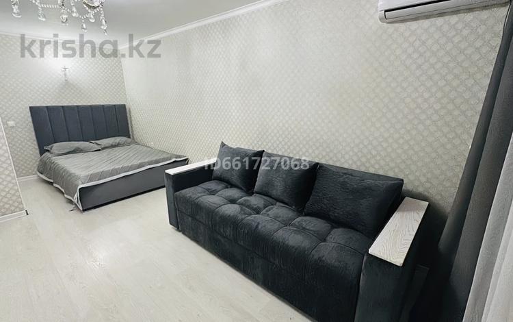 1-комнатная квартира · 35 м² · 4/5 этаж, улица Дулатова — Шакарима за 12 000 ₸ в Семее — фото 17