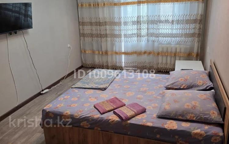 1-комнатная квартира · 45 м² · 3/5 этаж, Айбергенова 1 А за 2 000 ₸ в Шымкенте, Аль-Фарабийский р-н — фото 2