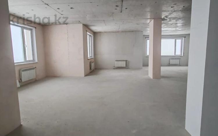 4-комнатная квартира, 130 м², 9/11 этаж, Аль Фараби 3 за 55.7 млн 〒 в Костанае — фото 20