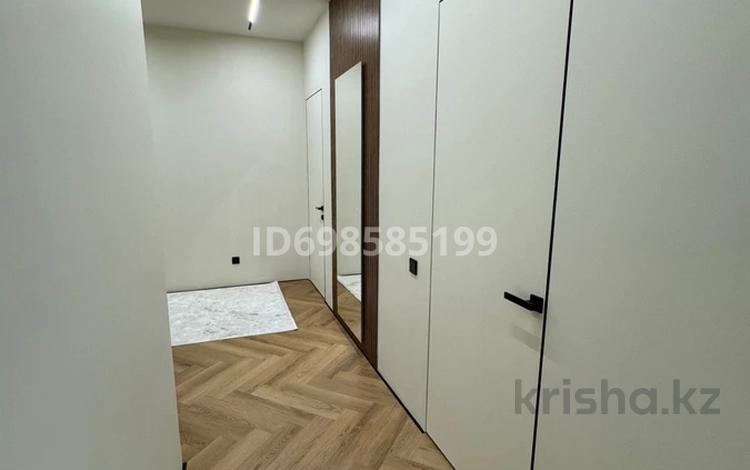 3-комнатная квартира, 80 м², 10 этаж, Достык 8/2