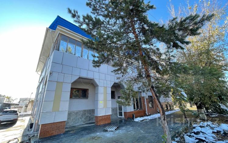 Здания · 949 м², бағасы: 360 млн ₸ в Костанае — фото 2