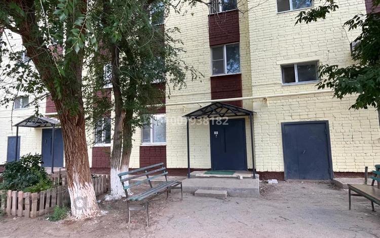 3-комнатная квартира · 58 м² · 3/5 этаж, 4 микр 3 за 9 млн ₸ в Алге — фото 27
