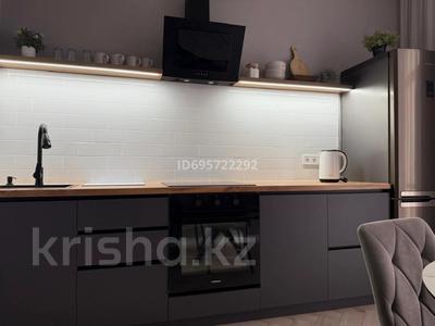 1-комнатная квартира · 45 м² · 8/17 этаж, мкр Юго-Восток, Республики за 300 000 ₸ в Караганде, Казыбек би р-н