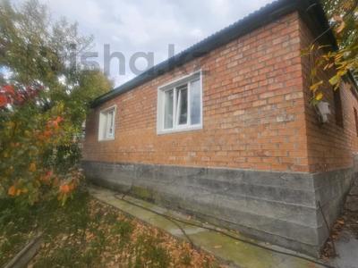 Отдельный дом · 2 комнаты · 80 м² · 8 сот., Железнодорожная за 5 млн 〒 в Усть-Каменогорске