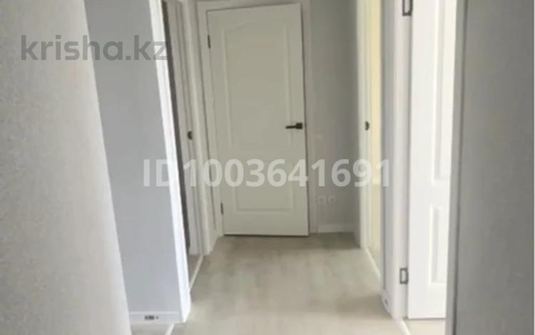 3-комнатная квартира · 75 м² · 5/5 этаж, 26-й мкр 32 за 16 млн 〒 в Актау — фото 2