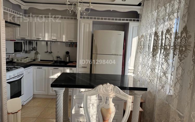 2-комнатная квартира · 60 м² · 5/9 этаж, Республика 11 за 18 000 ₸ в Астане, Сарыарка р-н — фото 2