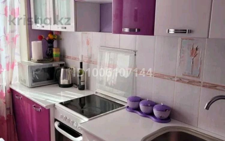 1-бөлмелі пәтер · 43 м² · 2/5 қабат, мкр Юго-Восток, Камали Дюсембекова 55, бағасы: 140 000 ₸ в Караганде, Казыбек би р-н — фото 2