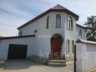 Жеке үй · 4 бөлме · 200 м² · 8 жүзд., СК Железнодорожник 83, бағасы: 49.9 млн ₸ в Актобе, жилой массив Заречный-2