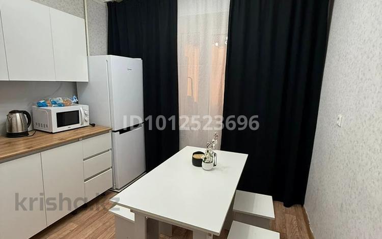 2-бөлмелі пәтер · 70 м², мкр 11 14, бағасы: 13 000 ₸ в Актобе — фото 2