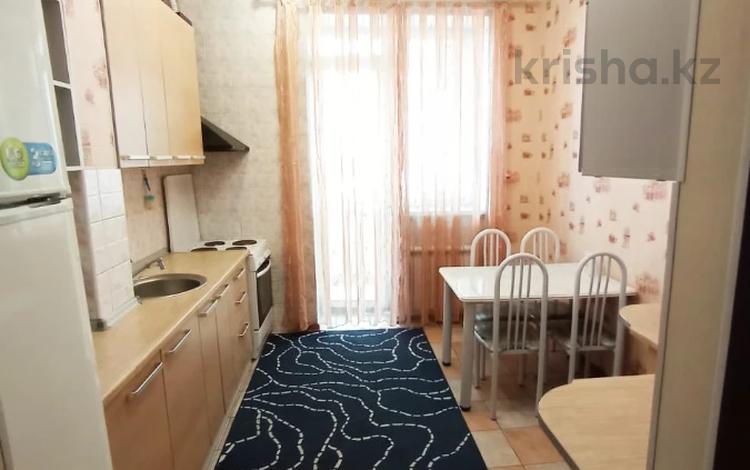 2-комнатная квартира, 80 м², 4/16 этаж помесячно, Солодовникова 23