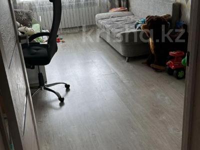 3-комнатная квартира · 62 м² · 5/5 этаж, Труда за ~ 20.5 млн 〒 в Петропавловске