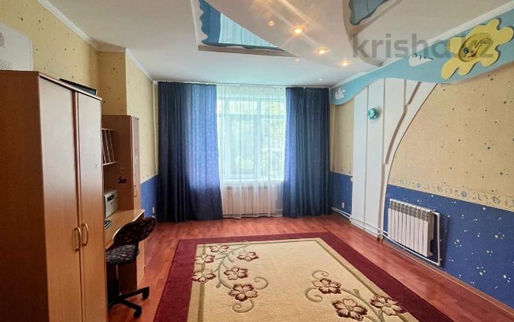 Жеке үй • 5 бөлмелер • 250 м² • 7 сот., Курмыш, бағасы: 55 млн 〒 в Актобе, мкр. Курмыш — фото 2