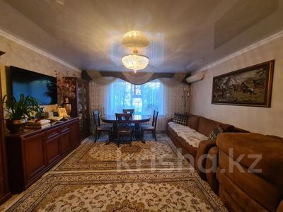 3-бөлмелі пәтер · 71 м² · 1/5 қабат, Степной 4 ш/а. 16, бағасы: 33 млн ₸ в Караганде, Казыбек би р-н