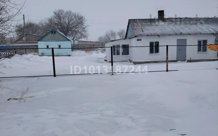 Часть дома · 3 комнаты · 70 м² · 5 сот., Торговая 14/2 — Находится возле Аппарат акима кокпектинского сельского округа за 6.5 млн ₸ в Кокпекты — фото 2