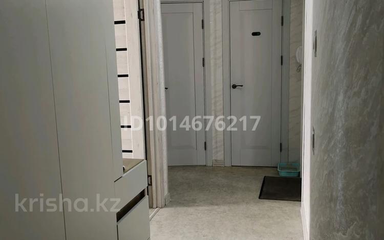 4-комнатная квартира · 63 м² · 5/5 этаж, Майкудук, Майкудук, 17й микрорайон 40 за 18 млн ₸ в Караганде, Алихана Бокейханова р-н — фото 2
