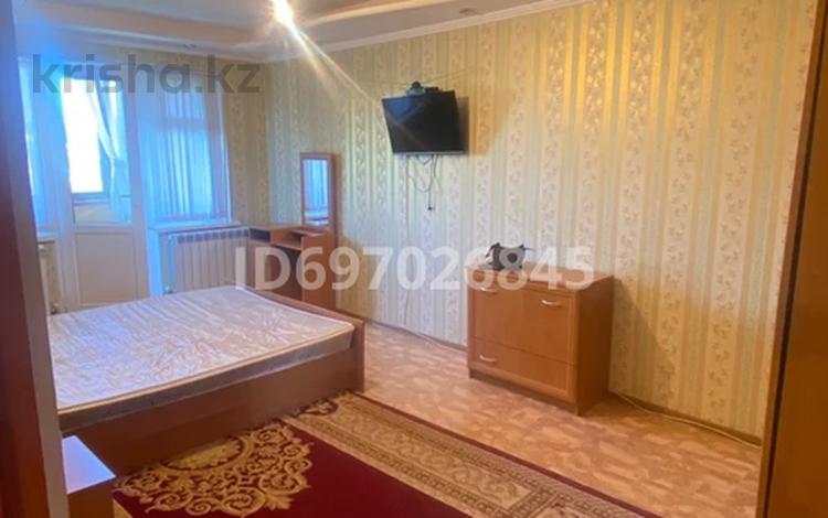 1-бөлмелі пәтер · 37.5 м² · 5/5 қабат, 11-й микрорайон, 11-ймикрорайон 112 — Возле РУВД Вдоль дороги, бағасы: 13.5 млн ₸ в Шымкенте, Енбекшинский р-н — фото 2