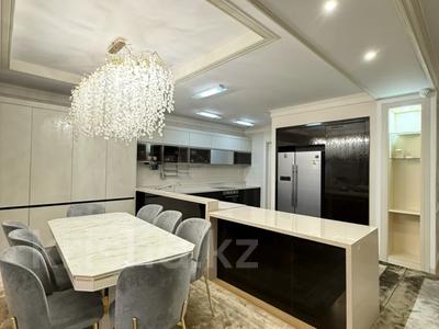5-бөлмелі пәтер · 190 м² · 1/17 қабат, Аскарова, бағасы: ~ 1.6 млн ₸ в Алматы, Ауэзовский р-н