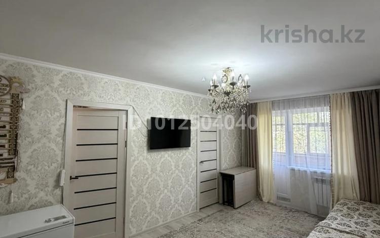 4-бөлмелі пәтер · 61 м² · 3/5 қабат, Ғарвшкерлер 21А, бағасы: 22 млн ₸ в Жезказгане — фото 2