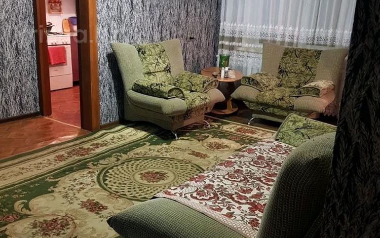 3-комнатная квартира · 58 м² · 1/5 этаж, Мкр. 2 21 — Этаж 1 за 8.5 млн ₸ в Степногорске — фото 2