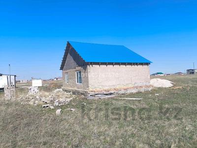 Дача · 4 комнаты · 80 м² · 8 сот., Коянды Софиевка дачный массив Парассат За Шанхай участок 418 — Не далеко от трассы за 4.5 млн 〒 в Астане, р-н Байконур