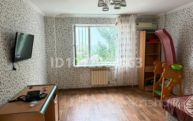 2-комнатная квартира · 60 м² · 6/9 этаж, Набережная ул. 80 за 130 000 ₸ в Актобе, мкр. Курмыш — фото 2
