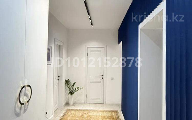 3-комнатная квартира · 77 м² · 1/5 этаж, Мкр. Шашубая Кошкарбаева 3/2 за 50 млн ₸ в Балхаше — фото 2