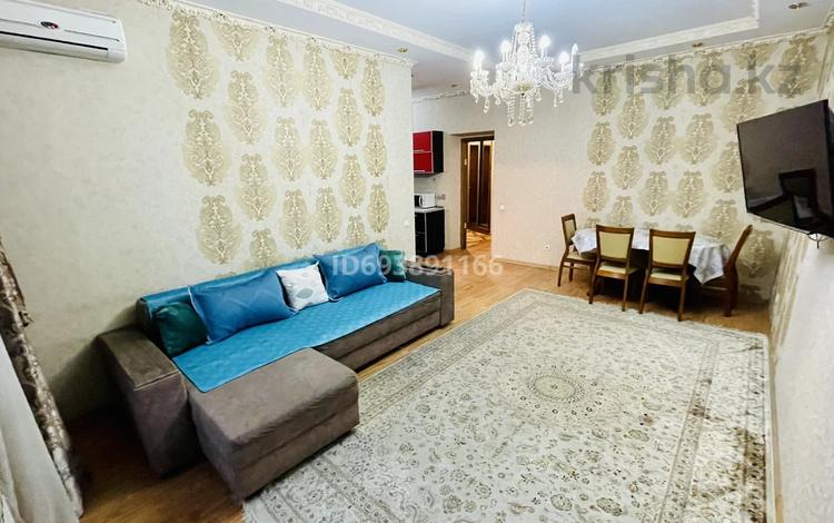 2-комнатная квартира · 60 м² · 3/16 этаж, Абая 150/230 за 18 000 ₸ в Алматы, Бостандыкский р-н — фото 2