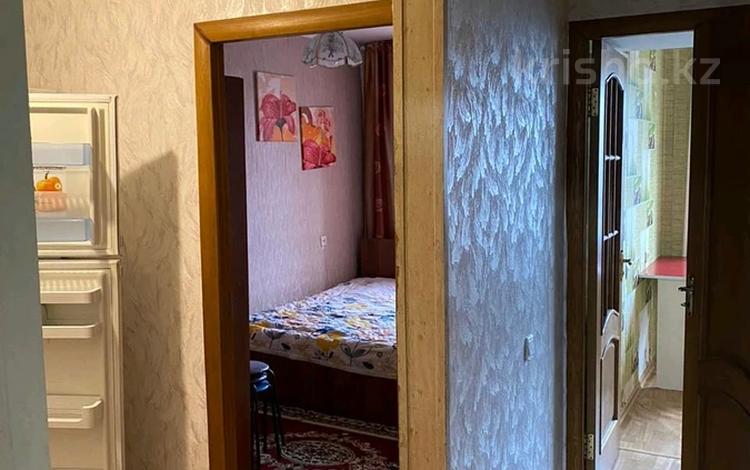 2-комнатная квартира, 43 м², 4/5 этаж, мкр Казахфильм за 28 млн 〒 в Алматы, Бостандыкский р-н — фото 2