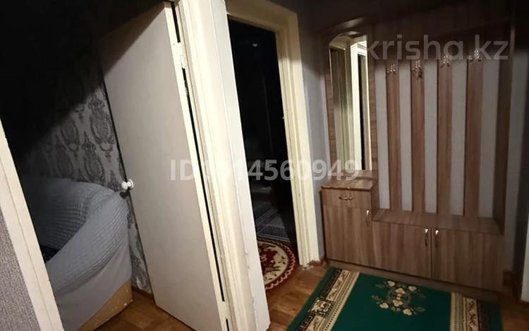2-комнатная квартира · 45 м² · 3/5 этаж, мкр Айнабулак-4 за 220 000 ₸ в Алматы, Жетысуский р-н — фото 2
