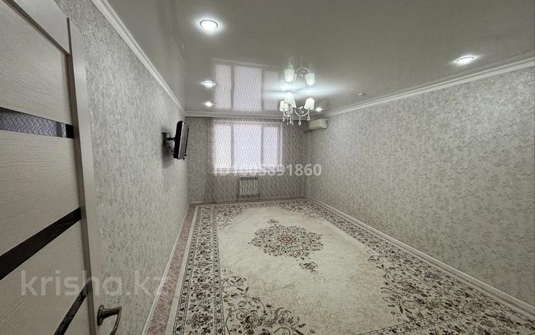2-комнатная квартира · 62 м² · 4/5 этаж, мкр Нурсая, Таумуш Жумагалиева 25 за 200 000 ₸ в Атырау — фото 13