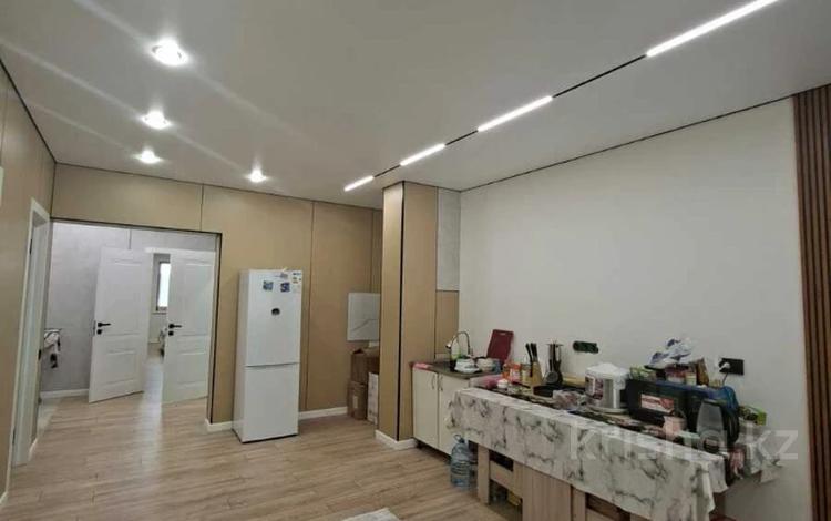 3-комнатная квартира · 74 м² · 5/10 этаж, Учетный квартал за 36 млн ₸ в Абай — фото 2