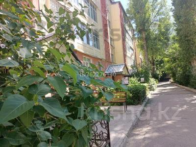 Пәтерлер в Жамбылской обл.: 2-бөлмелі пәтер · 52 м² · 4/5 қабат, 9 мкр 50, бағасы: 100 000 〒 2-бөлмелі пәтер · 52 м² · 4/5 қабат, 9 мкр 50, бағасы: 100 000 〒 в Таразе