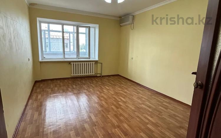3-комнатная квартира · 60 м² · 5/5 этаж, Бегім Ана 10 за 10.5 млн 〒 в  — фото 2