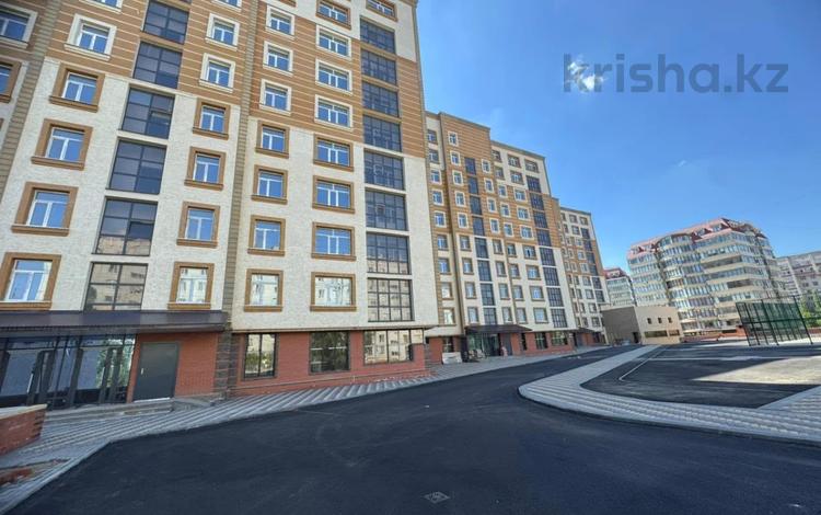 3-бөлмелі пәтер · 100 м² · 7/9 қабат, бокенбай батыра 8 — гостиница Дастан, 12 микрорайон, бағасы: 35.5 млн ₸ в Актобе — фото 3