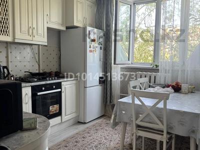 3-бөлмелі пәтер · 75 м² · 3/9 қабат, Ақсай-4 ш/а. 57, бағасы: 54 млн ₸ в Алматы, Ауэзовский р-н
