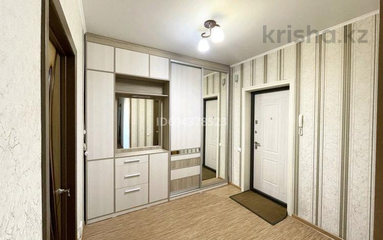 2-комнатная квартира, 66 м², 10 этаж, Жабаева 142