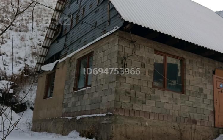 Отдельный дом · 3 комнаты · 80 м² · 10 сот., мкр Думан-1, Ақмешіт 78/4 — Возле горы за 15 млн ₸ в Алматы, Медеуский р-н — фото 2