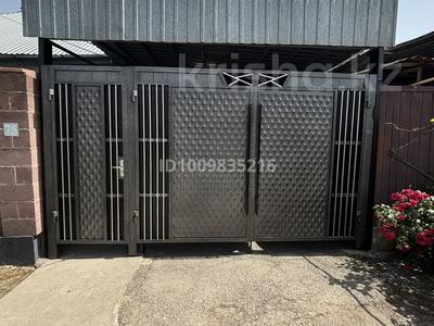 Отдельный дом · 4 комнаты · 85 м² · 5 сот., Дуйсебаева 75 — Угол Комратова за 38 млн 〒 в Таразе