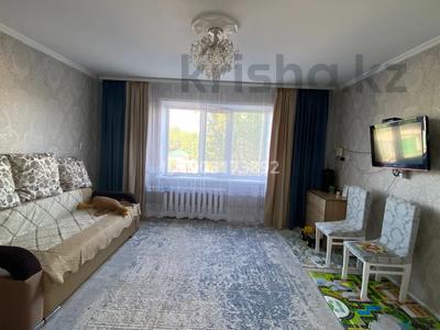 2-бөлмелі пәтер · 54 м² · 2/10 қабат, Карменова 76, бағасы: 21 млн ₸ в Семее